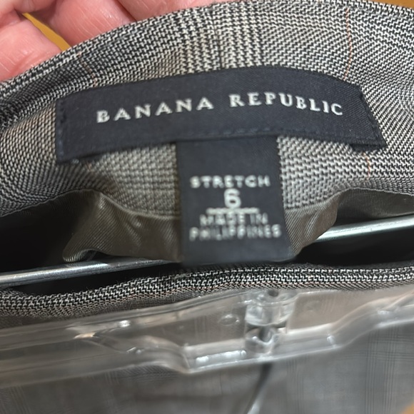 Banana Republic Size 6 Pencil Skirt - Picture 4 of 4